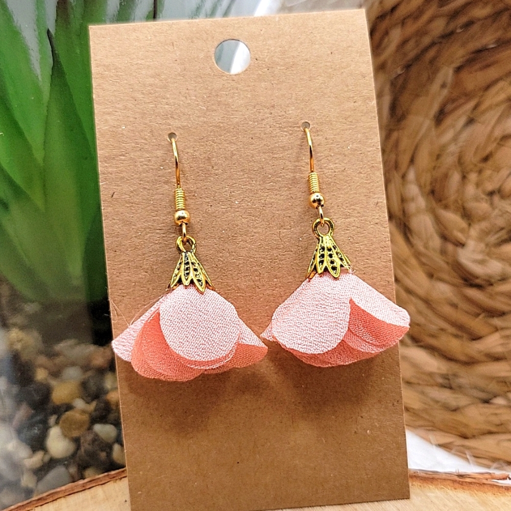 2/$10 light pink tassle earrings